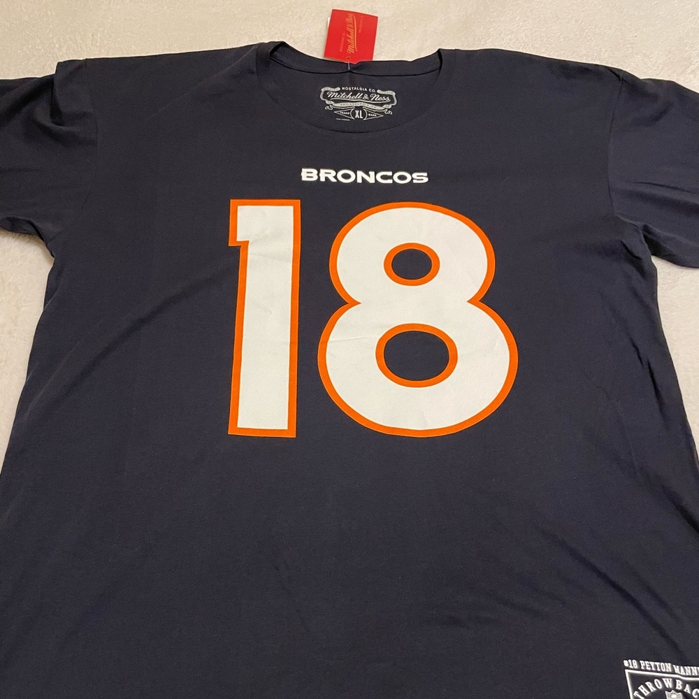 NWT Mitchell and Ness Denver Broncos Peyton Manning T-Shirt Sz XL